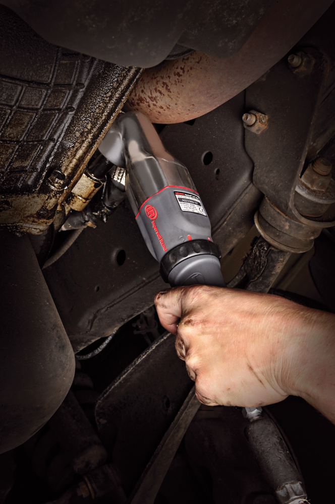 Right Angle Impact Wrench | Ingersoll Rand Power Tools